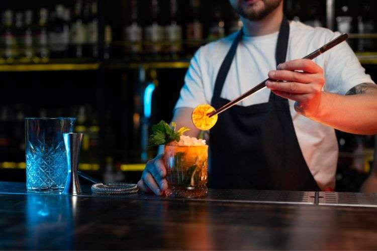 Freelance Bartenders - Hire a Cocktail Bartender